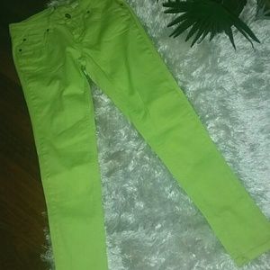 Neon green skinny jeans NEW Jr sz 7